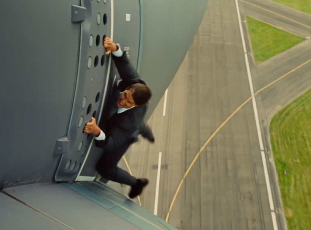 Tom Cruise Was "Scared S--tless" Over Plane Stunt - E! Online - UK